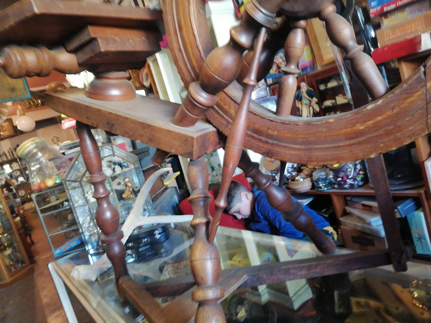 Rueca de hilar antigua de 1869 - Antiques Bazaar Ensenada