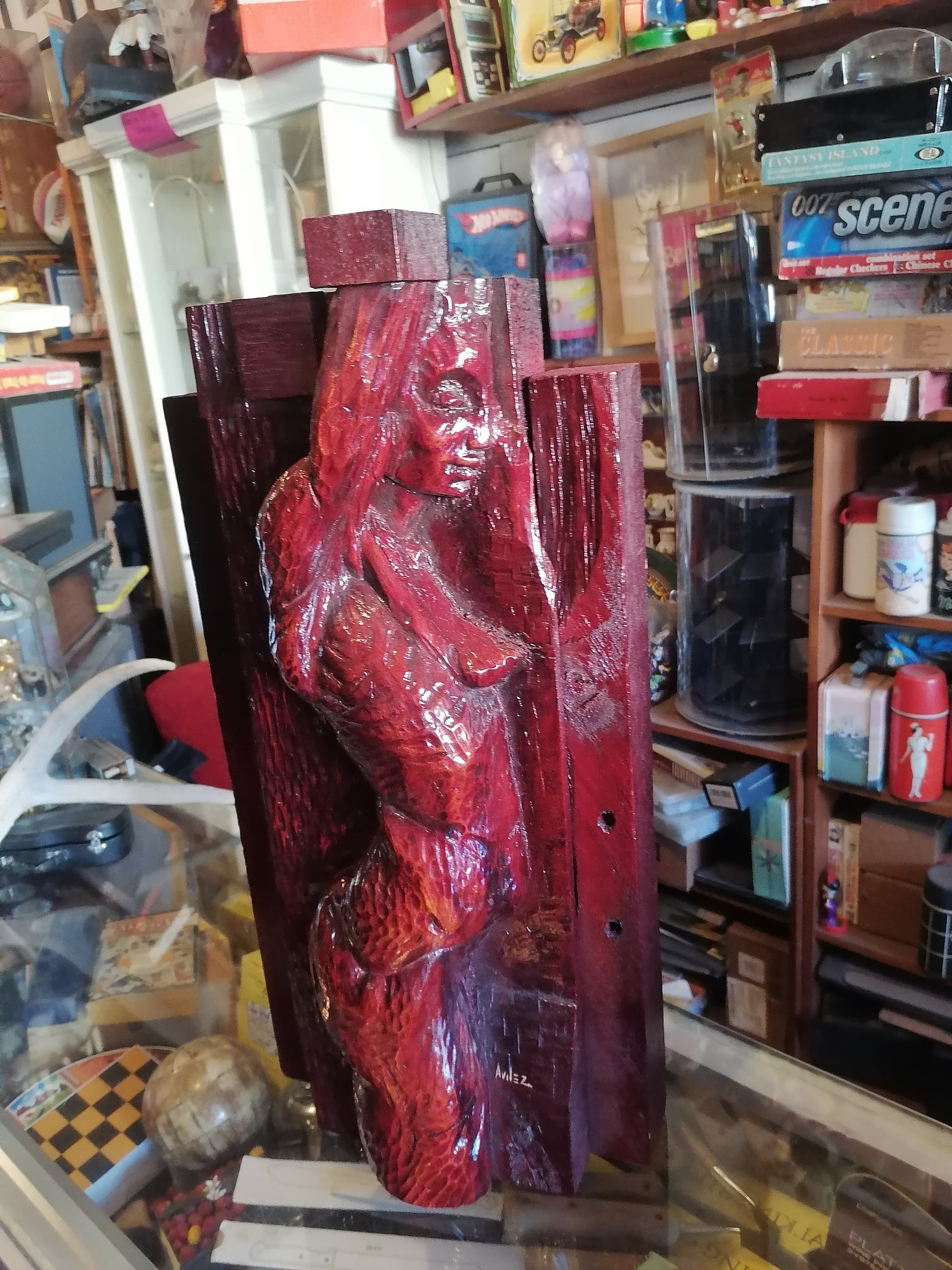 Escultura de madera realizada por el reconocido artista Enrique Ávilez - Antiques Bazaar Ensenada