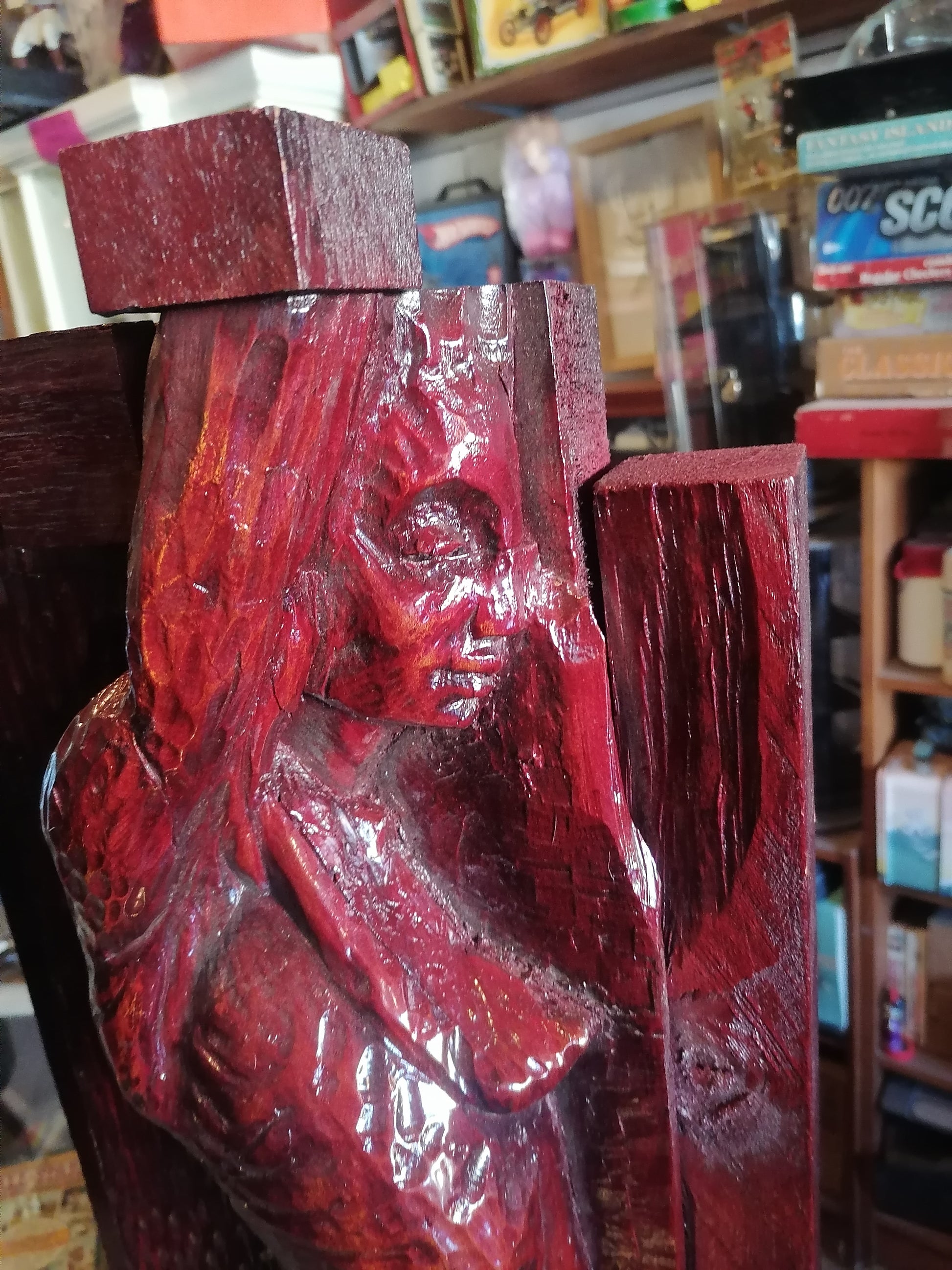 Escultura de madera realizada por el reconocido artista Enrique Ávilez - Antiques Bazaar Ensenada
