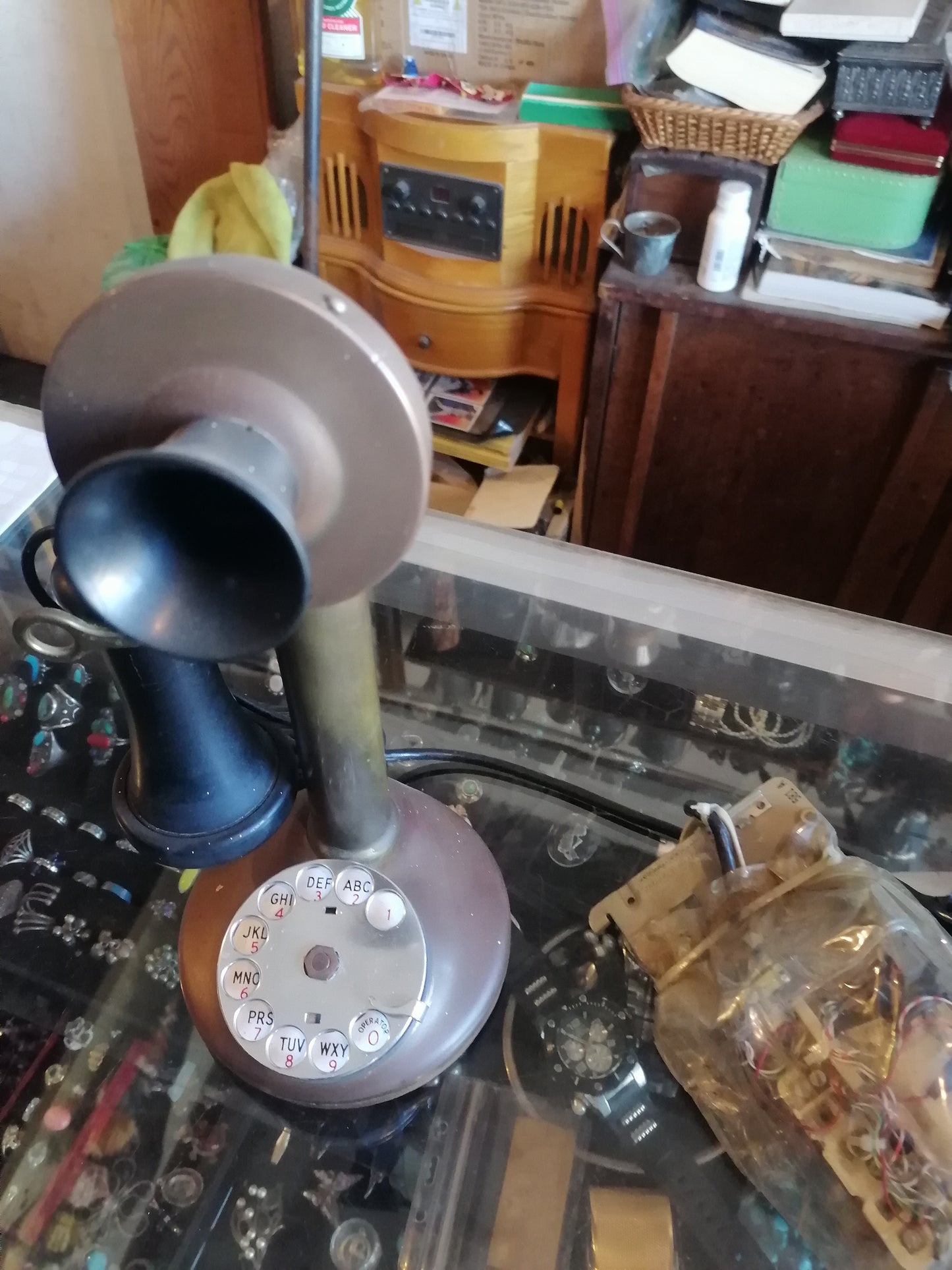 Teléfono de candil vintage - Antiques Bazaar Ensenada