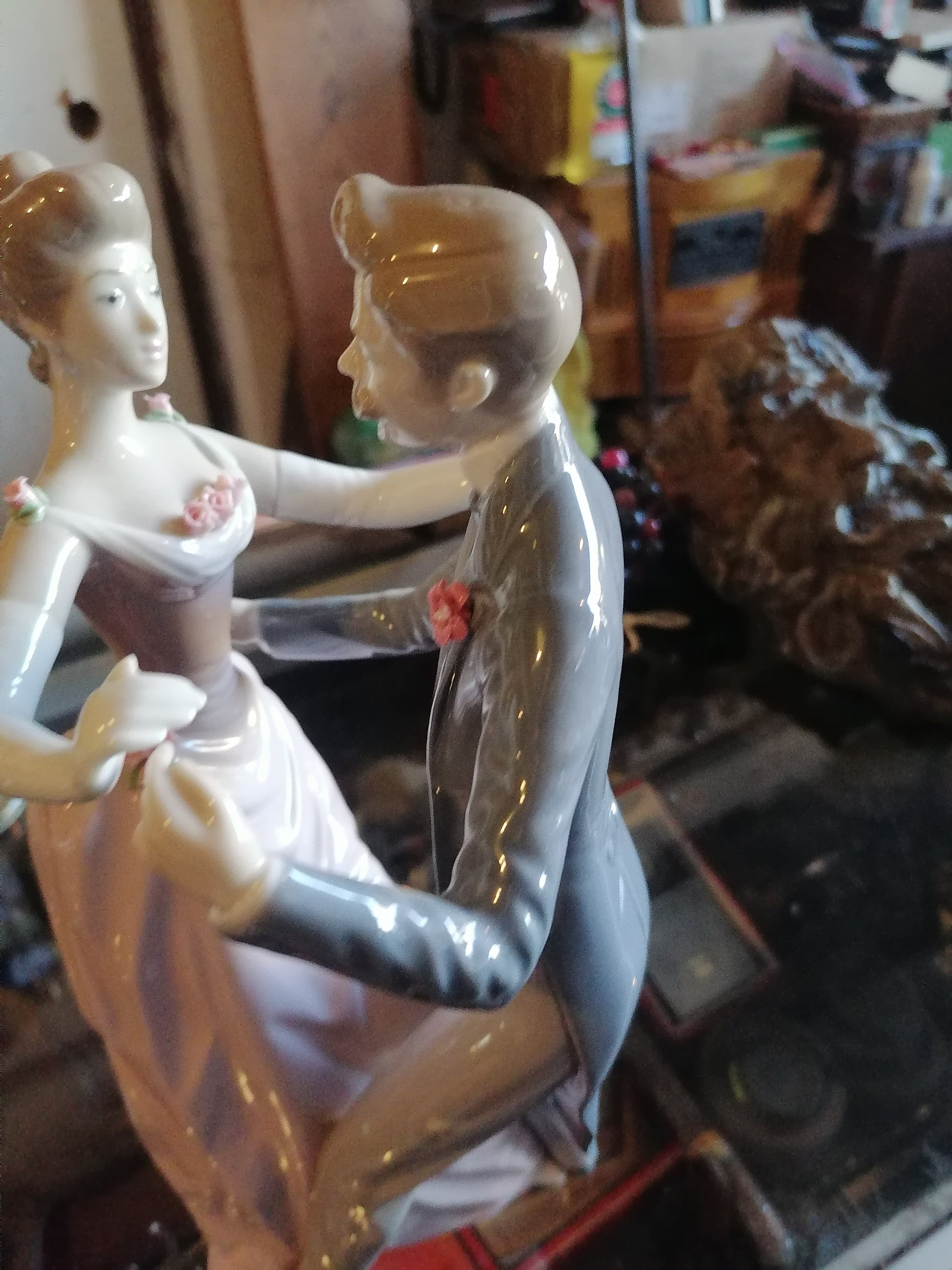 figura Anniversary Waltz (#1372) de Lladro - Antiques Bazaar Ensenada