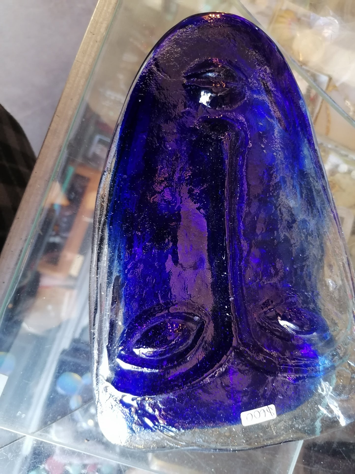 Escultura de Máscara en Vidrio Azul Cobalto – Arte Mid-Century - Antiques Bazaar Ensenada