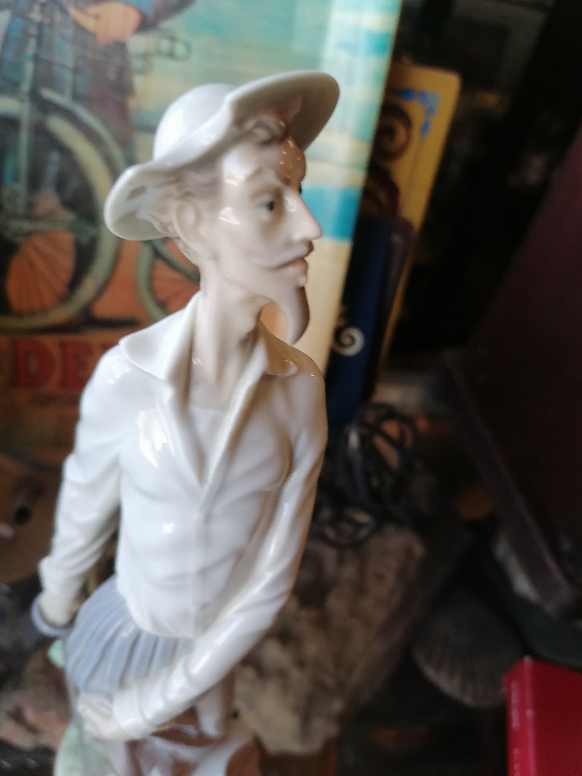 Lladro #4854 – Elegante Figura de Don Quijote (11.75”) - Antiques Bazaar Ensenada