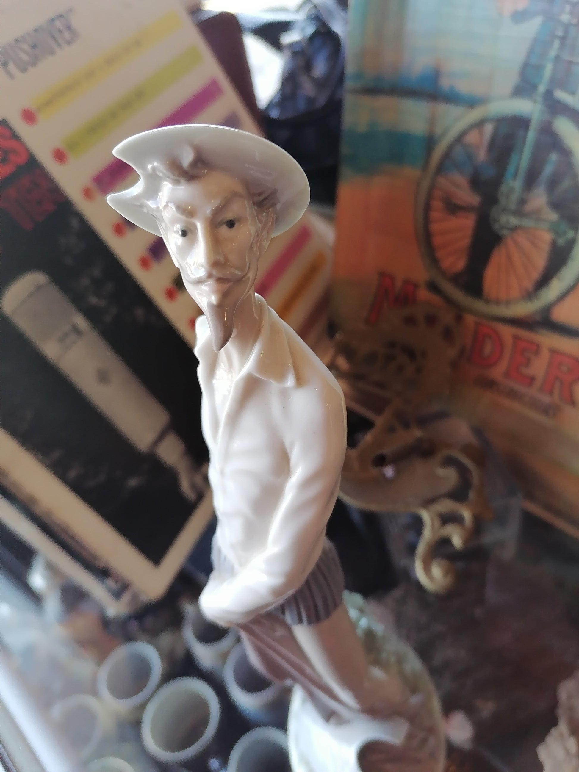 Lladro #4854 – Elegante Figura de Don Quijote (11.75”) - Antiques Bazaar Ensenada