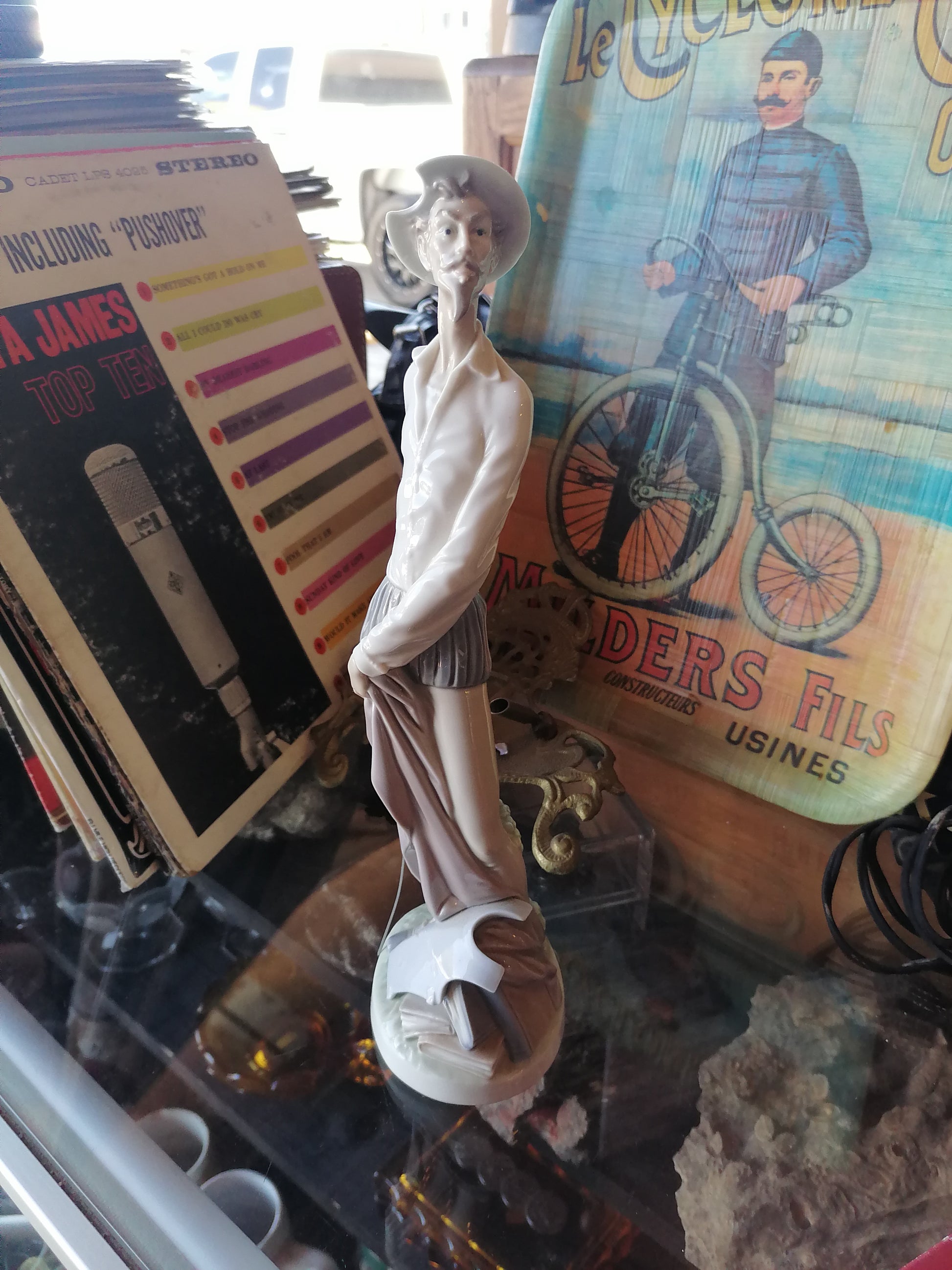 Lladro #4854 – Elegante Figura de Don Quijote (11.75”) - Antiques Bazaar Ensenada