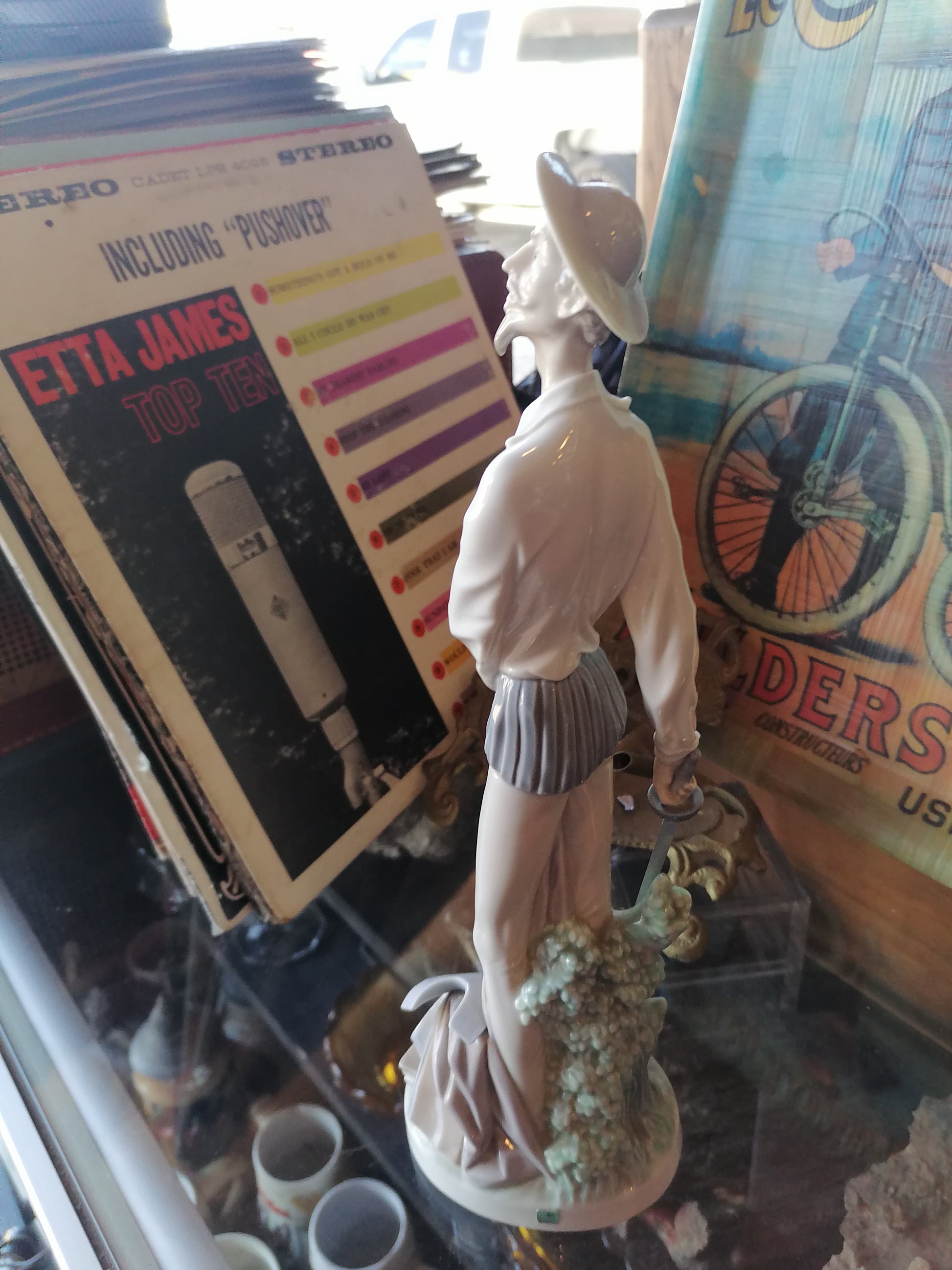 Lladro #4854 – Elegante Figura de Don Quijote (11.75”) - Antiques Bazaar Ensenada