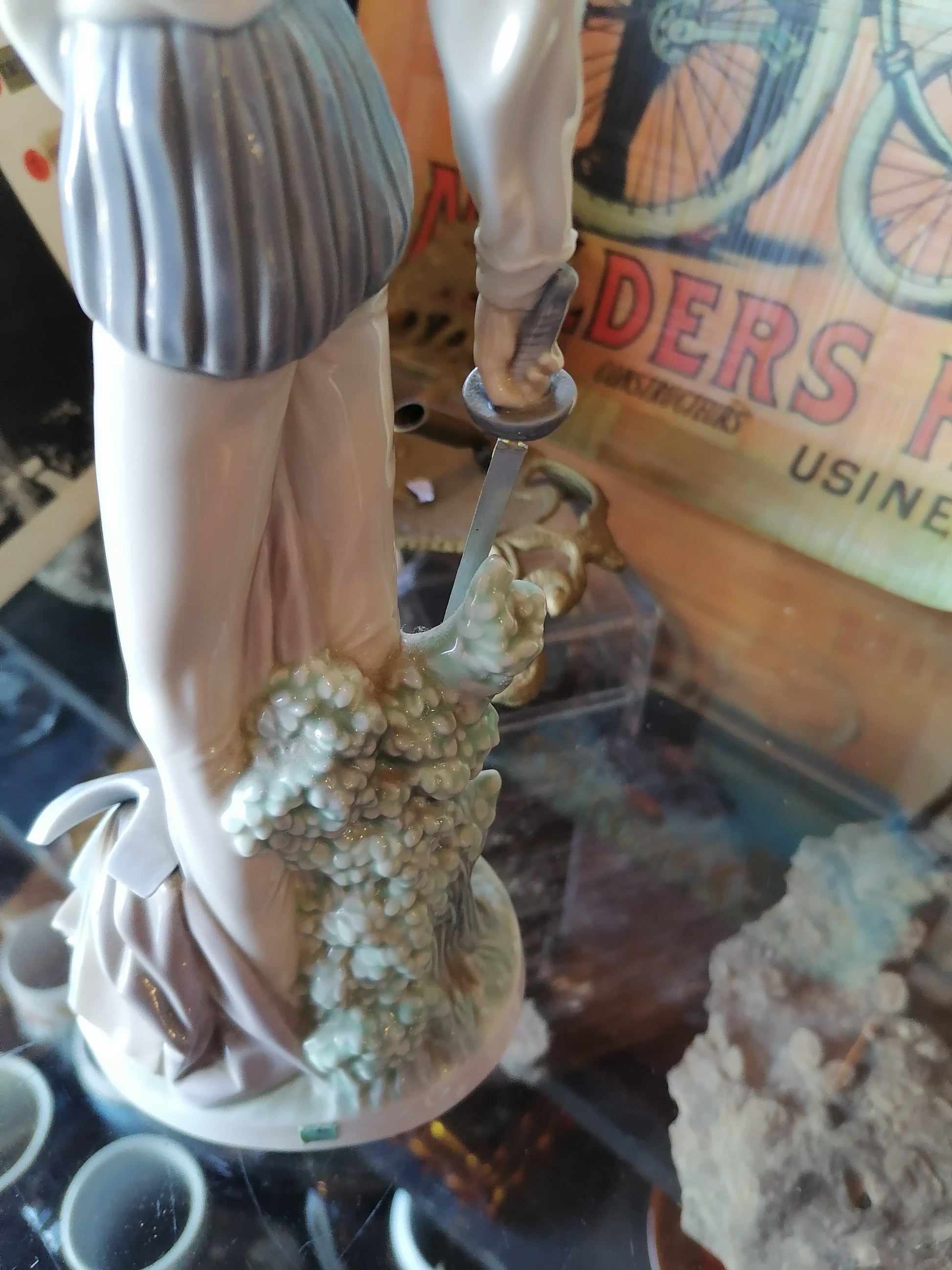 Lladro #4854 – Elegante Figura de Don Quijote (11.75”) - Antiques Bazaar Ensenada