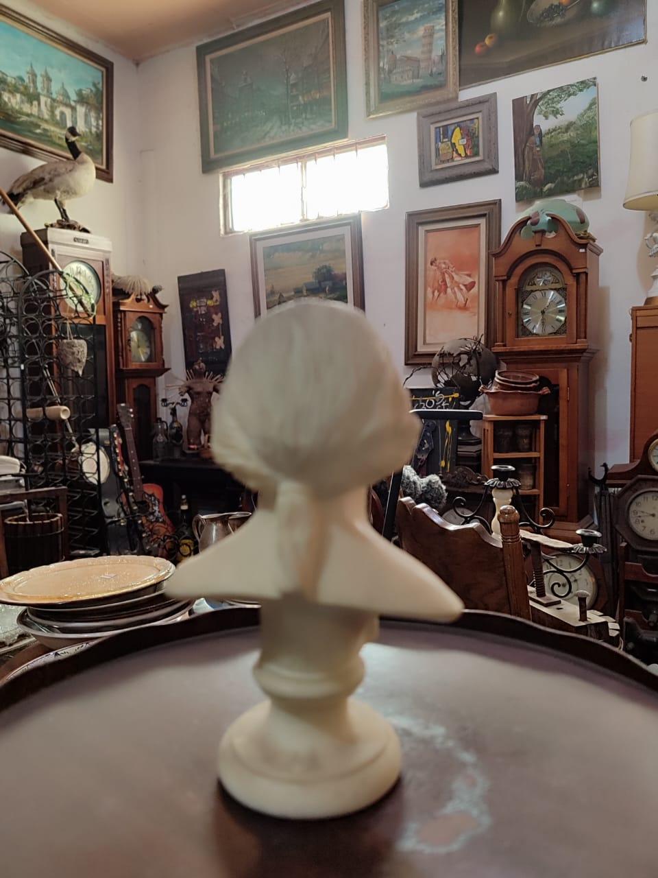 Small George Washington Bust - Antiques Bazaar Ensenada