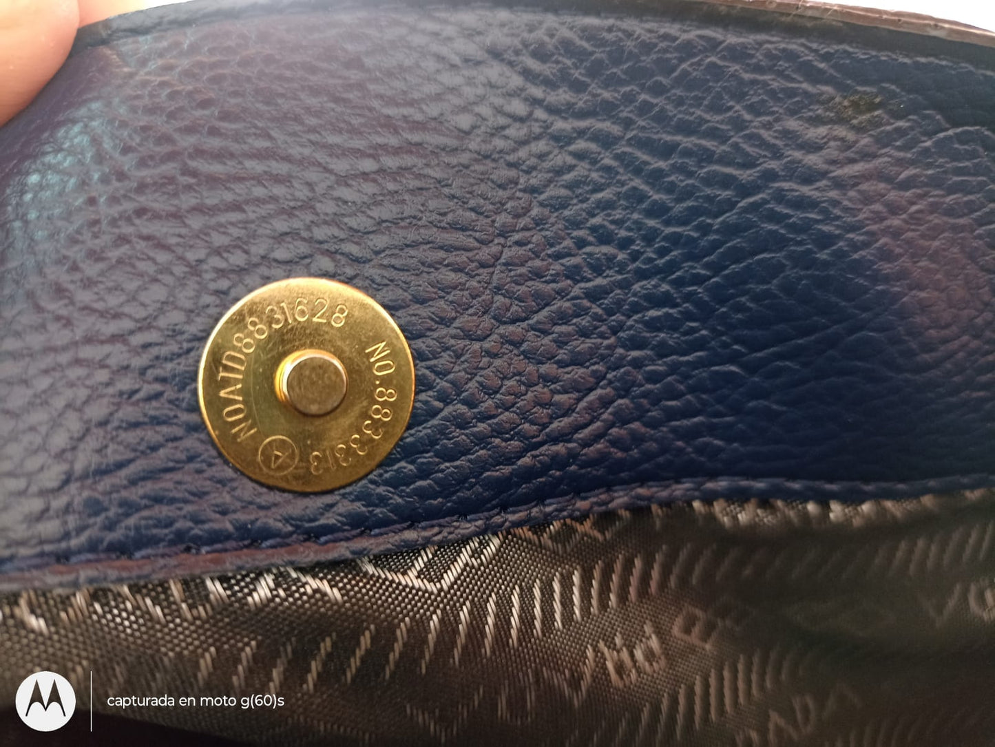 Bolso Prada de cuero Azul - Antiques Bazaar Ensenada