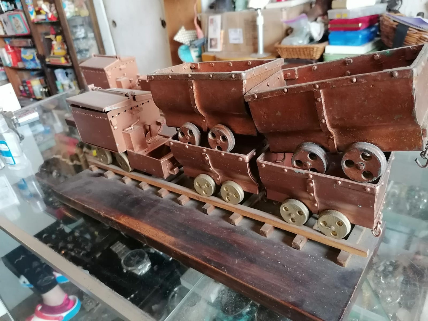 Souvenir Del Pueblo Minero Santa Rosalia B.C.S. Tren de carga Miniatura. - Antiques Bazaar Ensenada