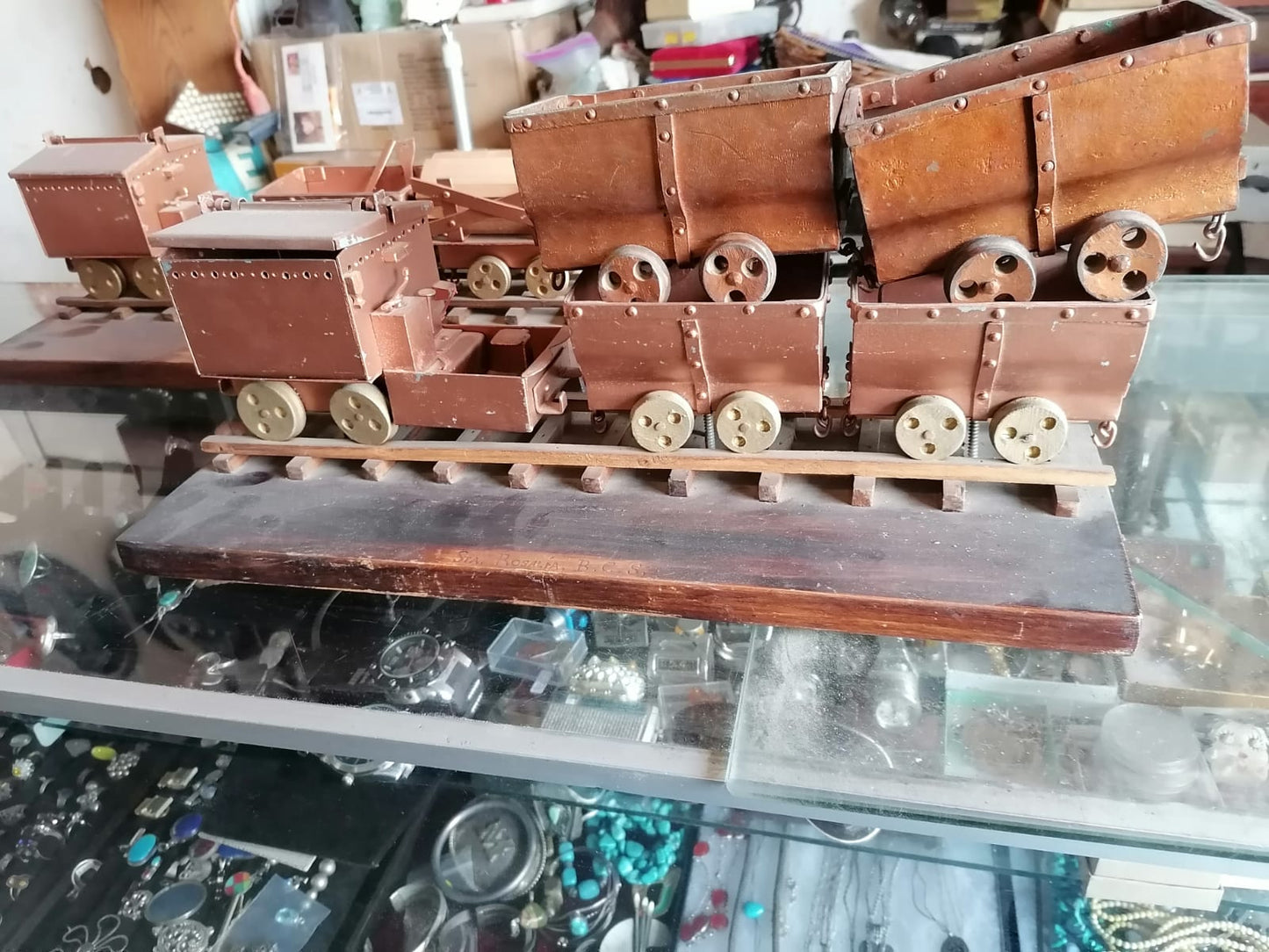 Souvenir Del Pueblo Minero Santa Rosalia B.C.S. Tren de carga Miniatura. - Antiques Bazaar Ensenada