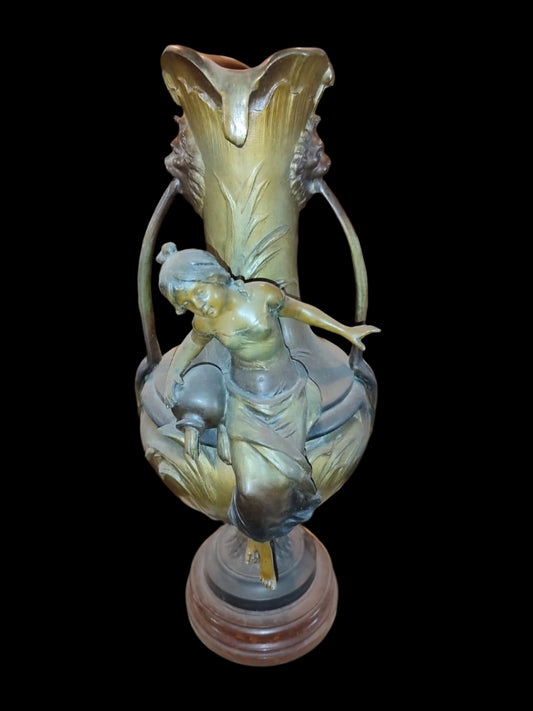 Antique sculpted Bronze Vase - Antiques Bazaar Ensenada