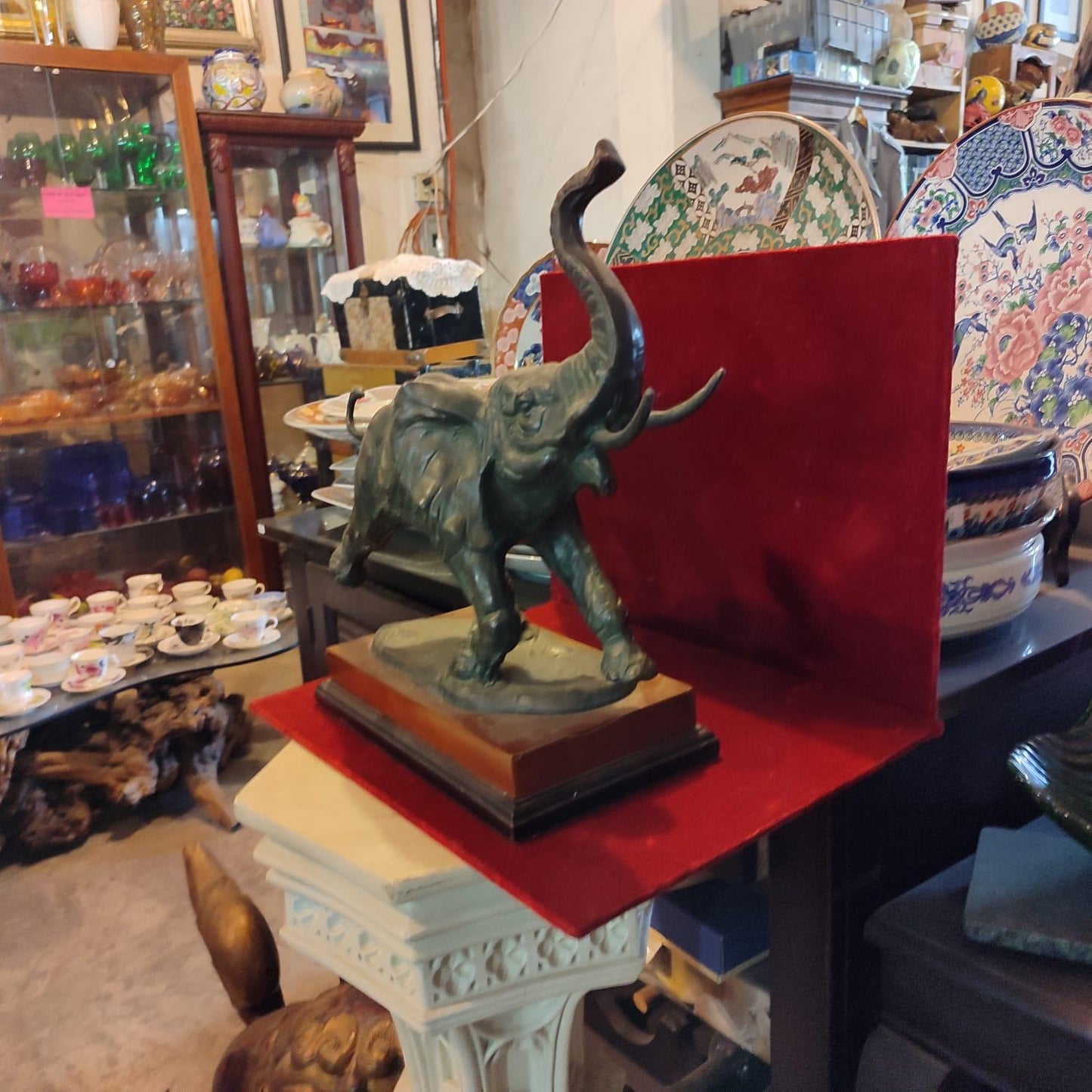 Bronze Elephant sculpture - Antiques Bazaar Ensenada