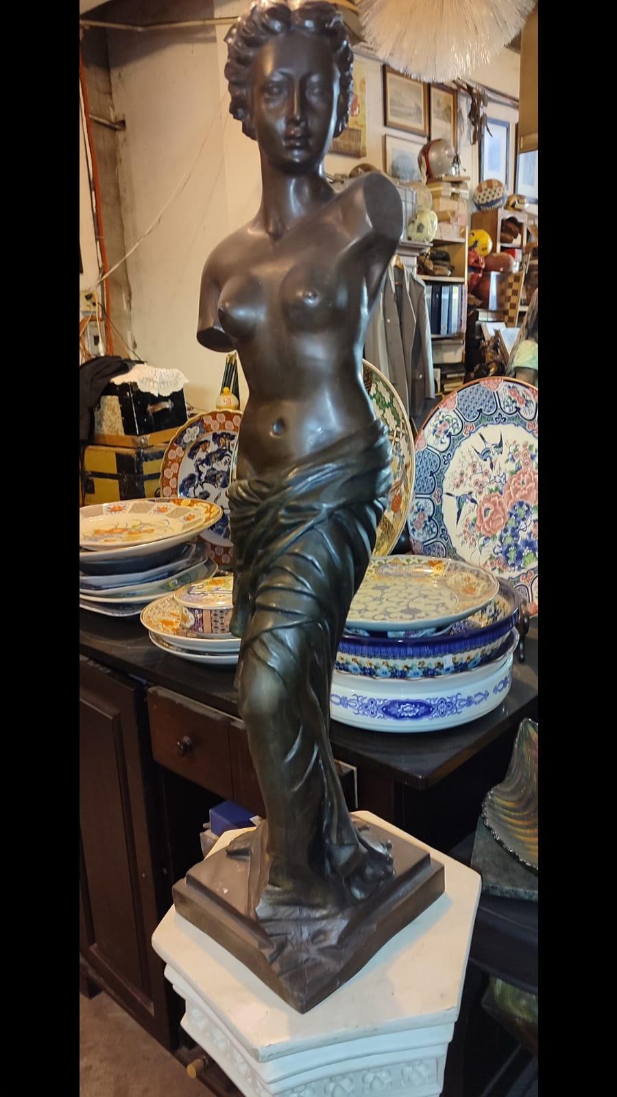 iconic Venus de Milo sculpture - Antiques Bazaar Ensenada