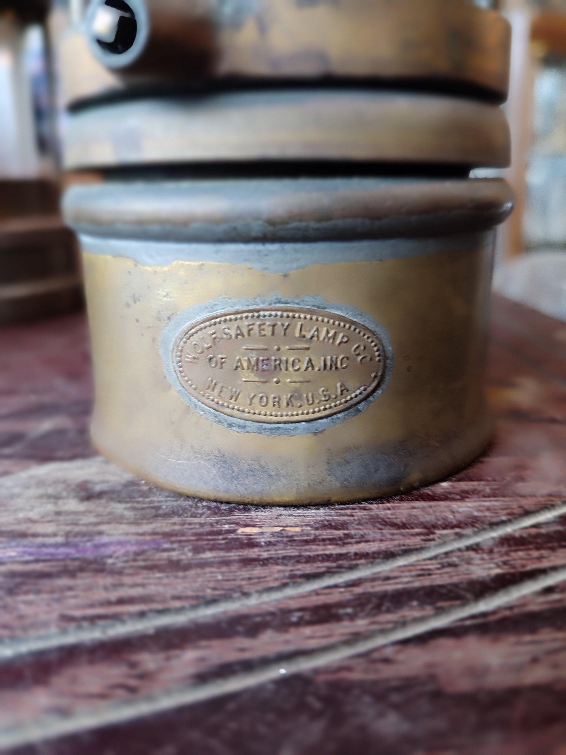 Rare Miner's lamp: Wolf Safety Lamp Co of America Inc - Antiques Bazaar Ensenada