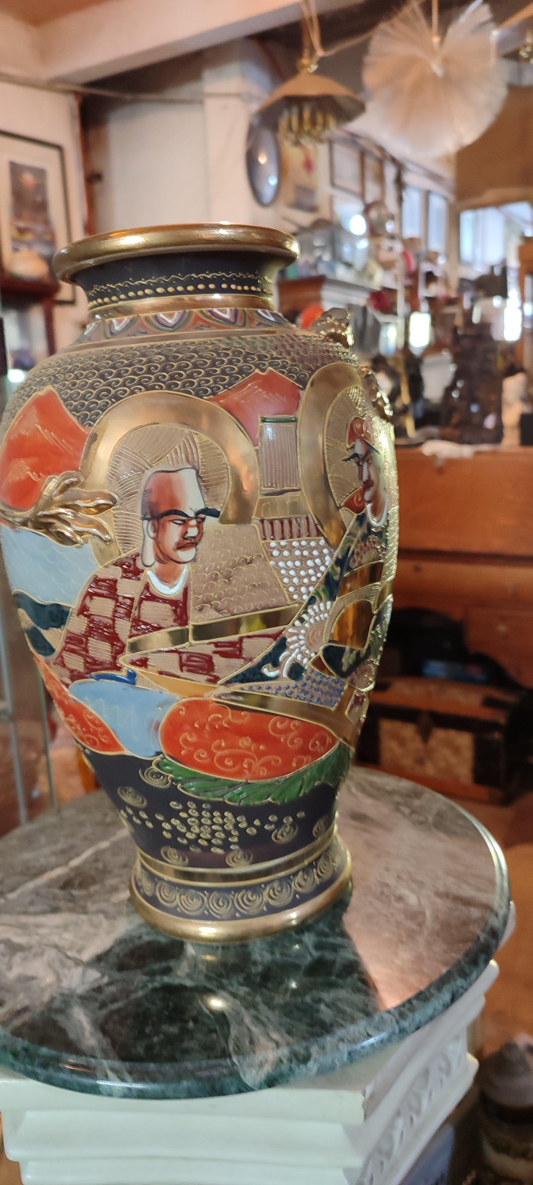 Satsuma Vases Kinkozan Tsukuru (3) - Earthenware - Immortal - Japan - Early 20th century - Antiques Bazaar Ensenada