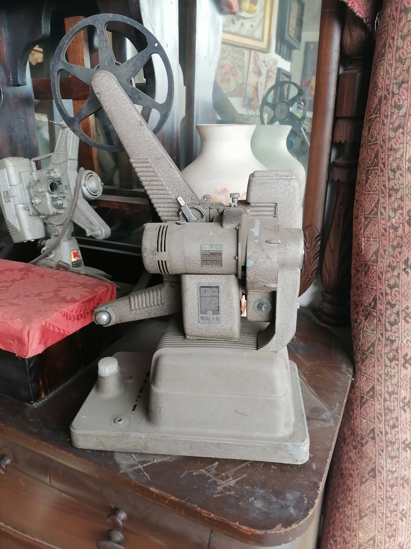 Proyector Revere 16mm Antiguo - Antiques Bazaar Ensenada