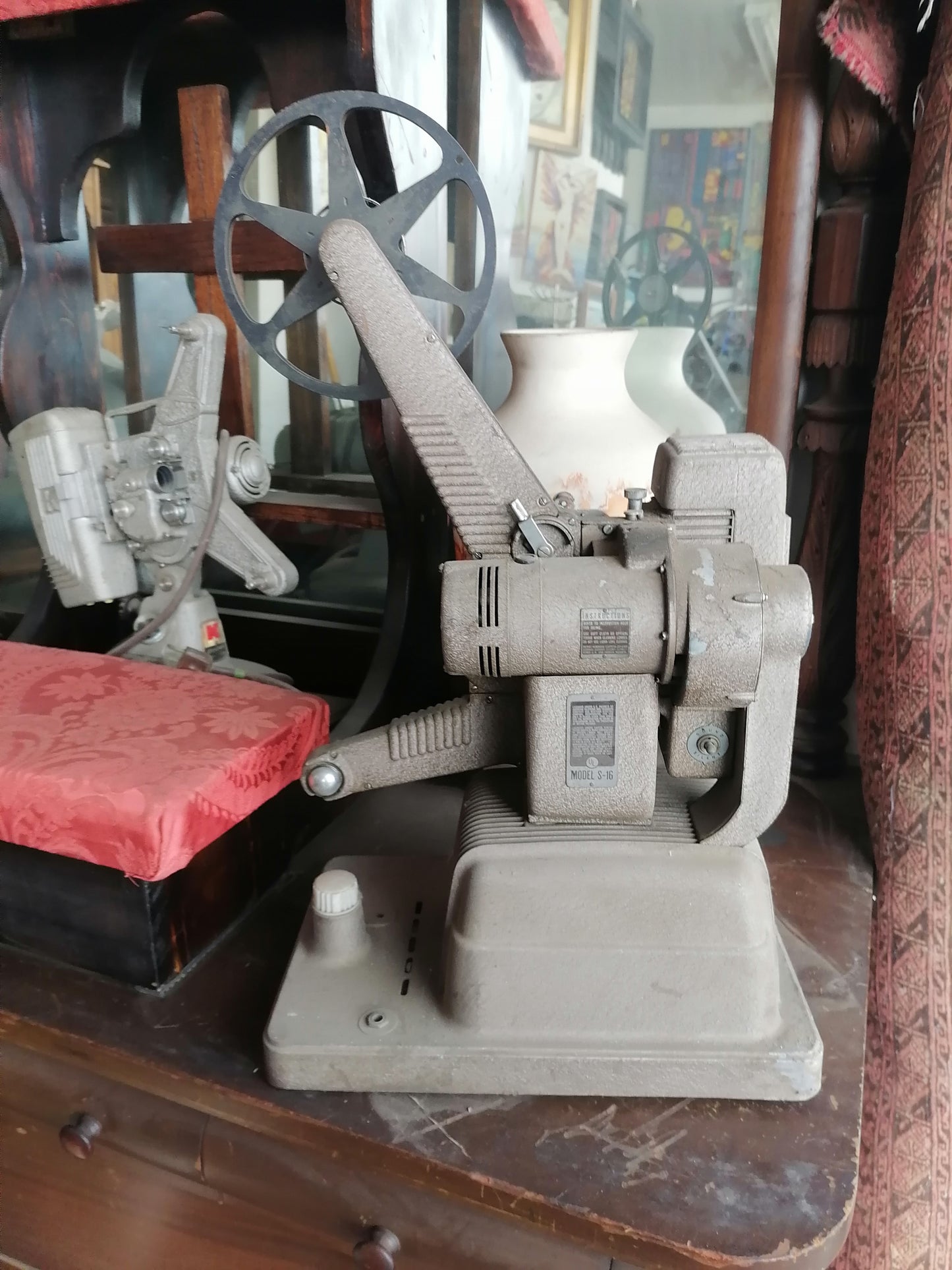 Proyector Revere 16mm Antiguo - Antiques Bazaar Ensenada