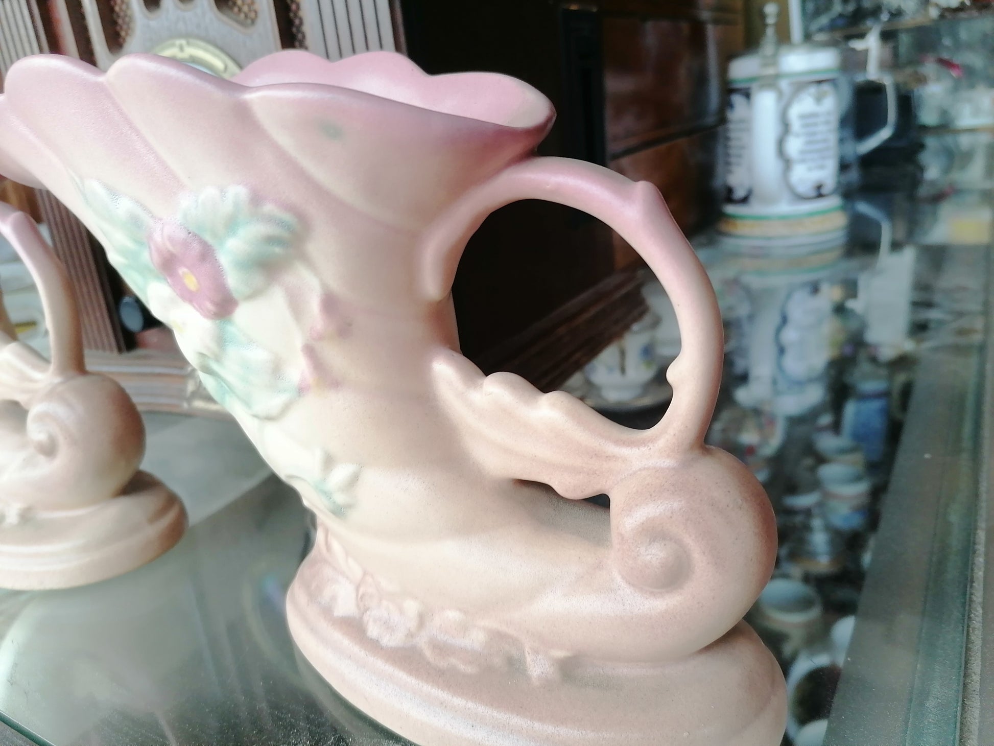 Hull Art Pink Cornucopia - Antiques Bazaar Ensenada
