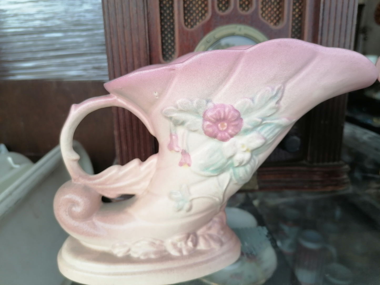 Hull Art Pink Cornucopia - Antiques Bazaar Ensenada