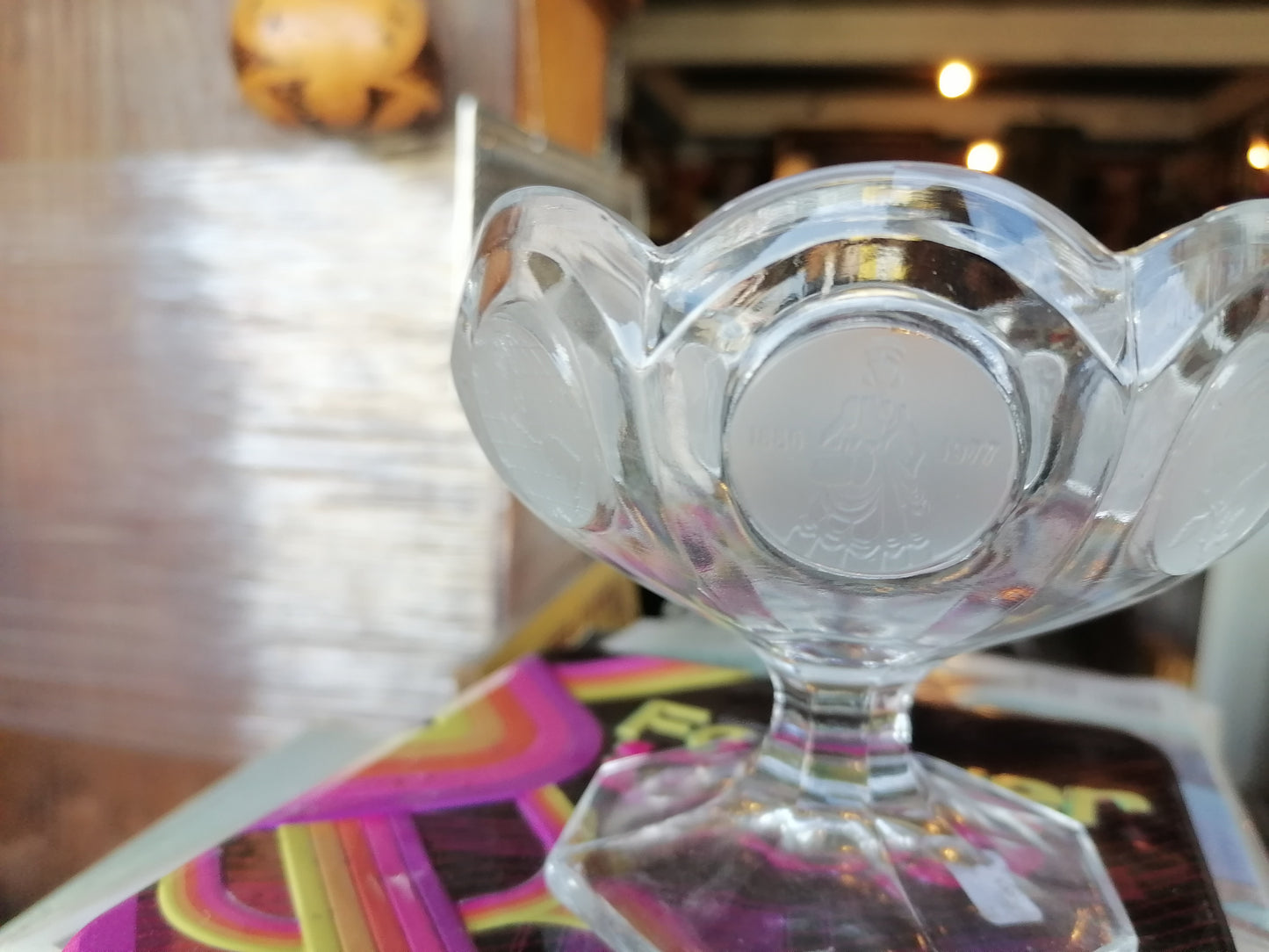 Plato de Compota Avon 91º Aniversario (1977) – Fostoria Glass - Antiques Bazaar Ensenada