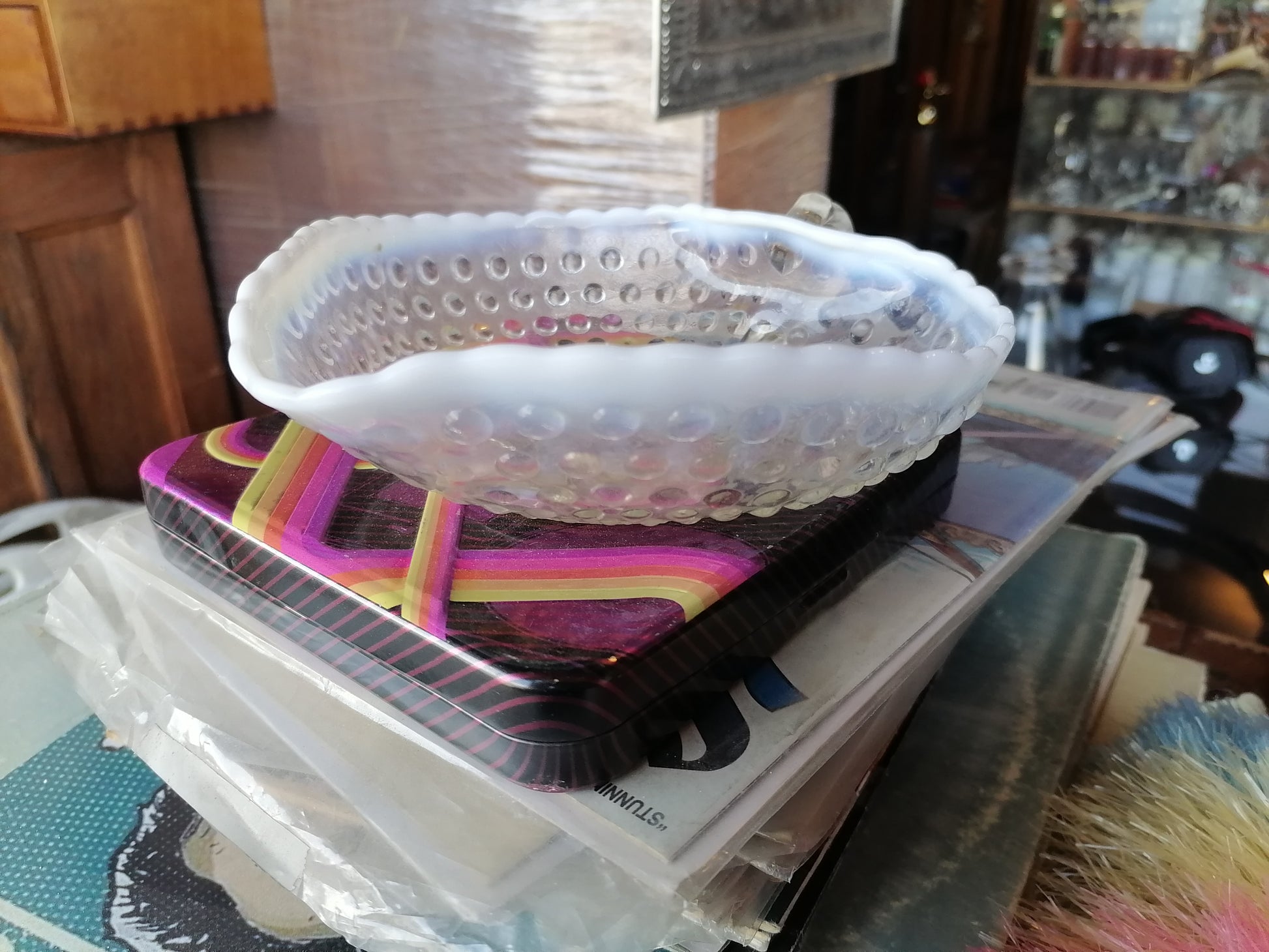 plato de caramelo vintage en forma de hoja - Antiques Bazaar Ensenada