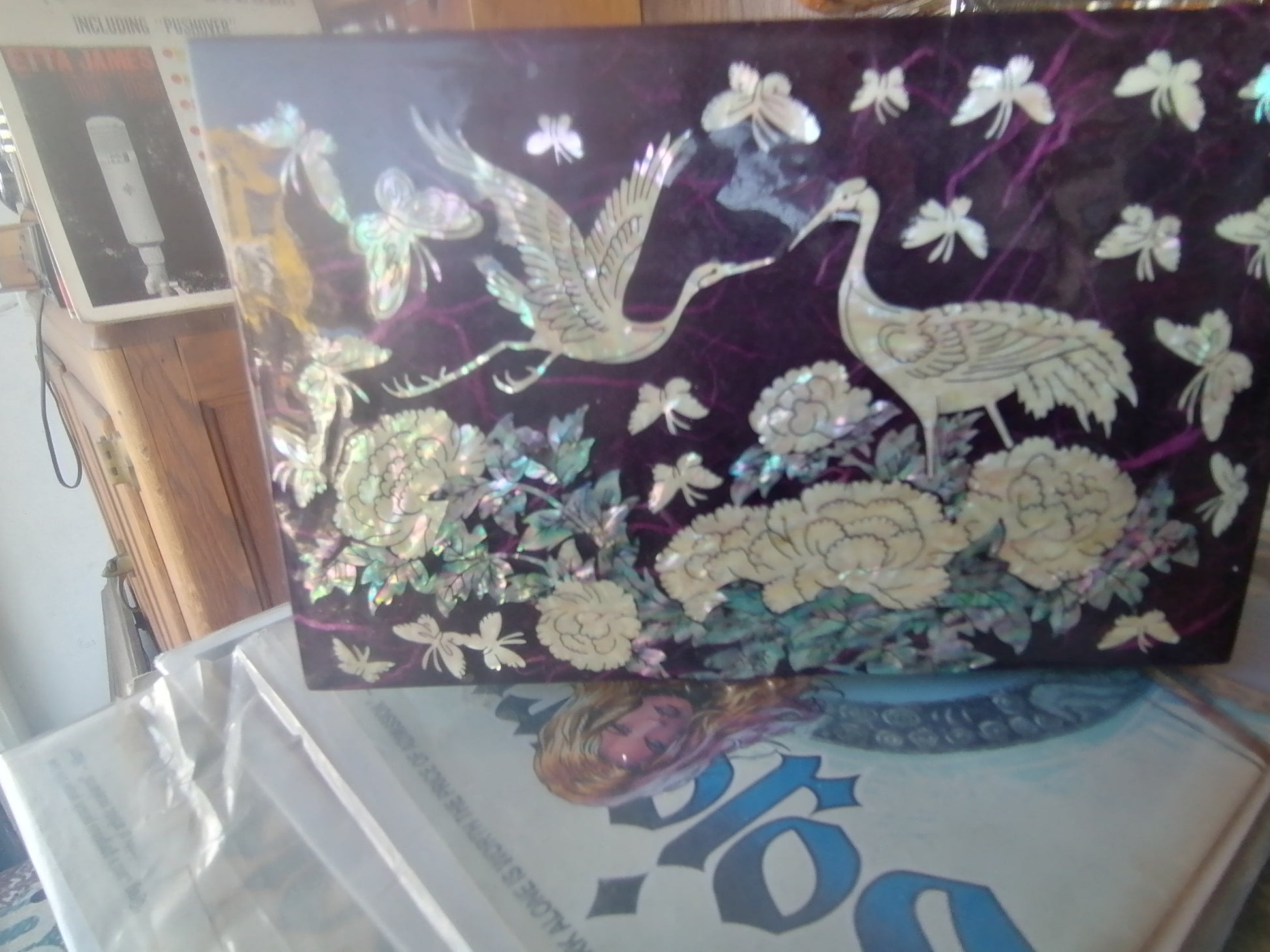Caja Decorada Con Abulon. - Antiques Bazaar Ensenada