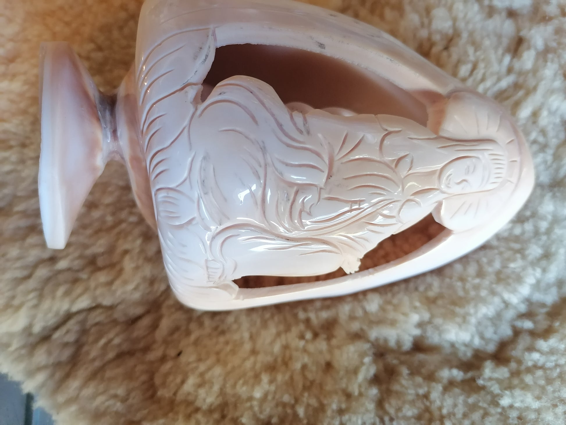 artesanía tallada en concha - Antiques Bazaar Ensenada