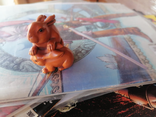 Netsuke de Liebre. - Antiques Bazaar Ensenada