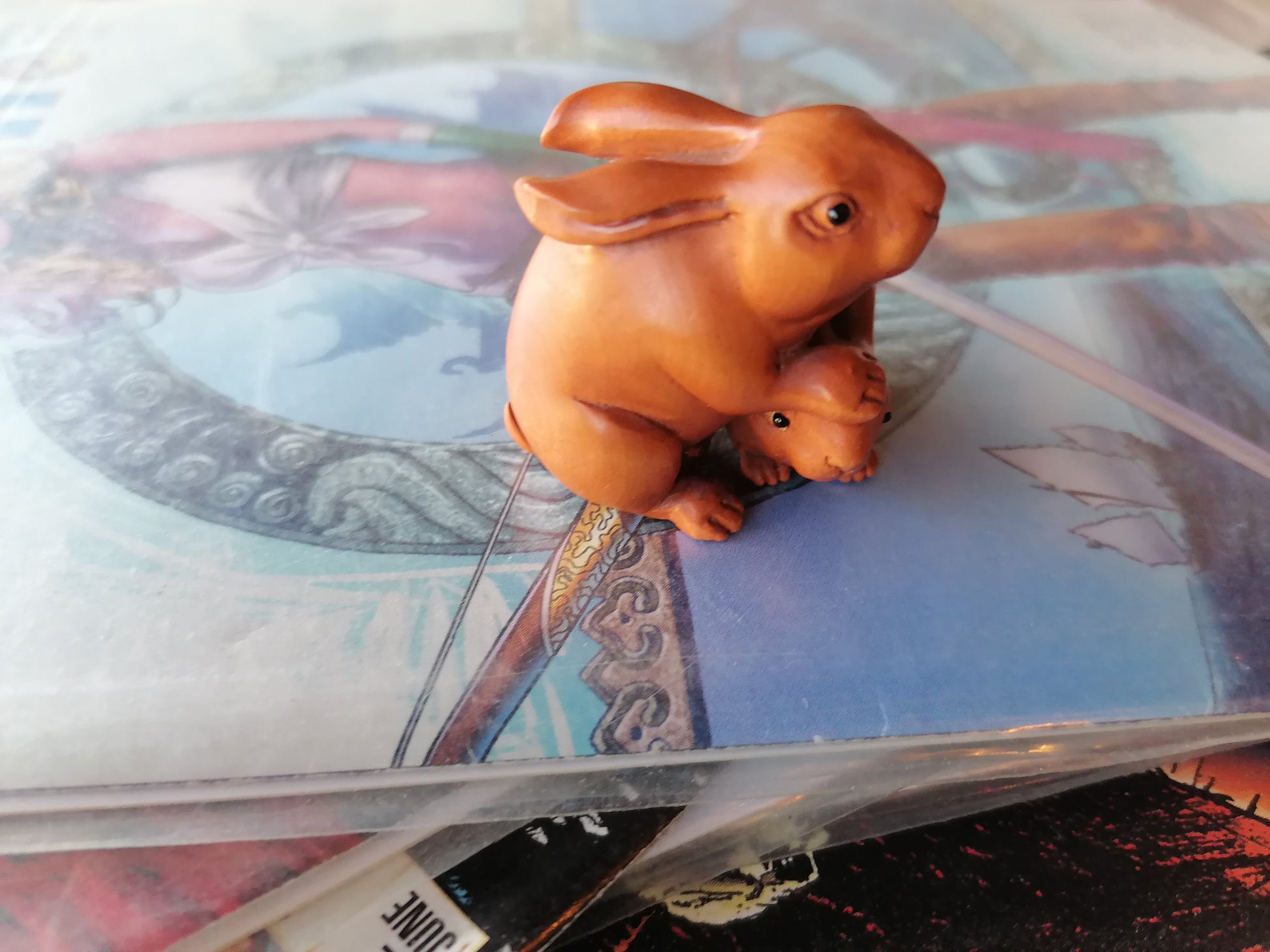 Netsuke de Liebre. - Antiques Bazaar Ensenada