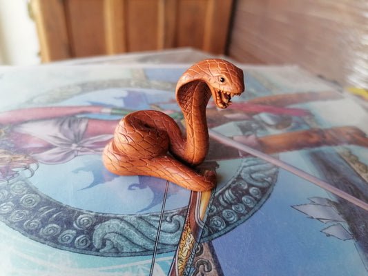 Netsuke De Cobra - Antiques Bazaar Ensenada