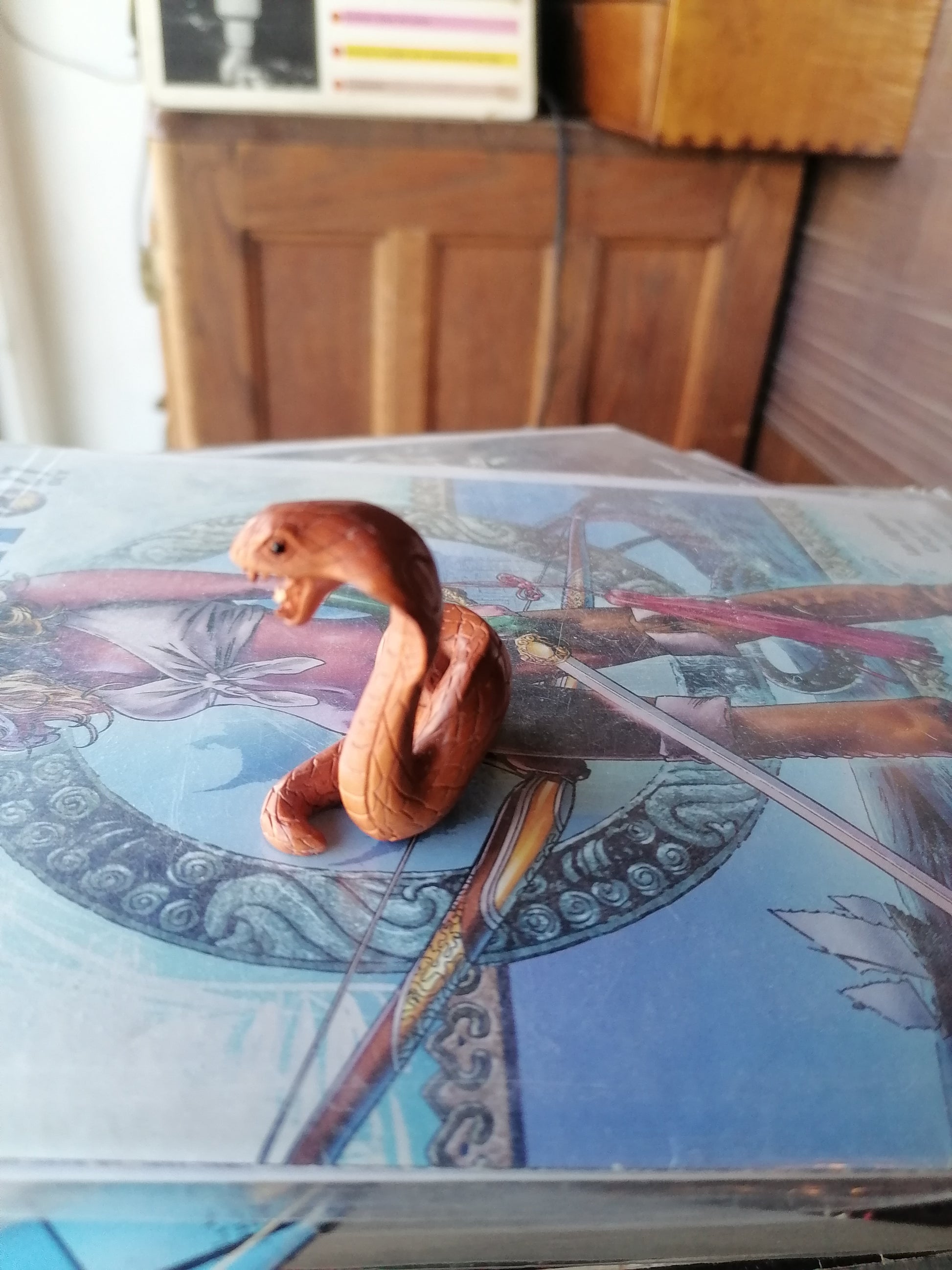 Netsuke De Cobra - Antiques Bazaar Ensenada