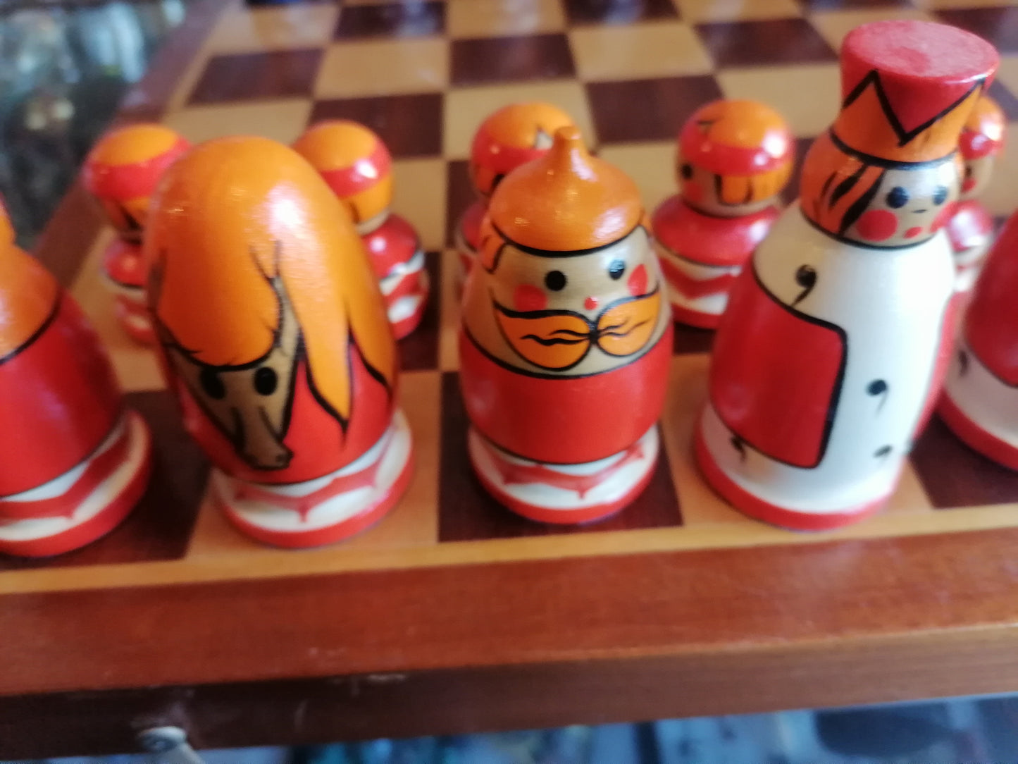 juego de ajedrez soviético pintado a mano - Antiques Bazaar Ensenada