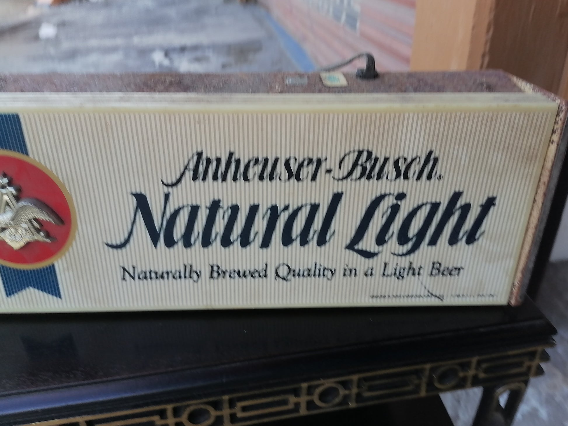 Letrero Vintage de Cerveza Natural Light – Coleccionable Clásico - Antiques Bazaar Ensenada