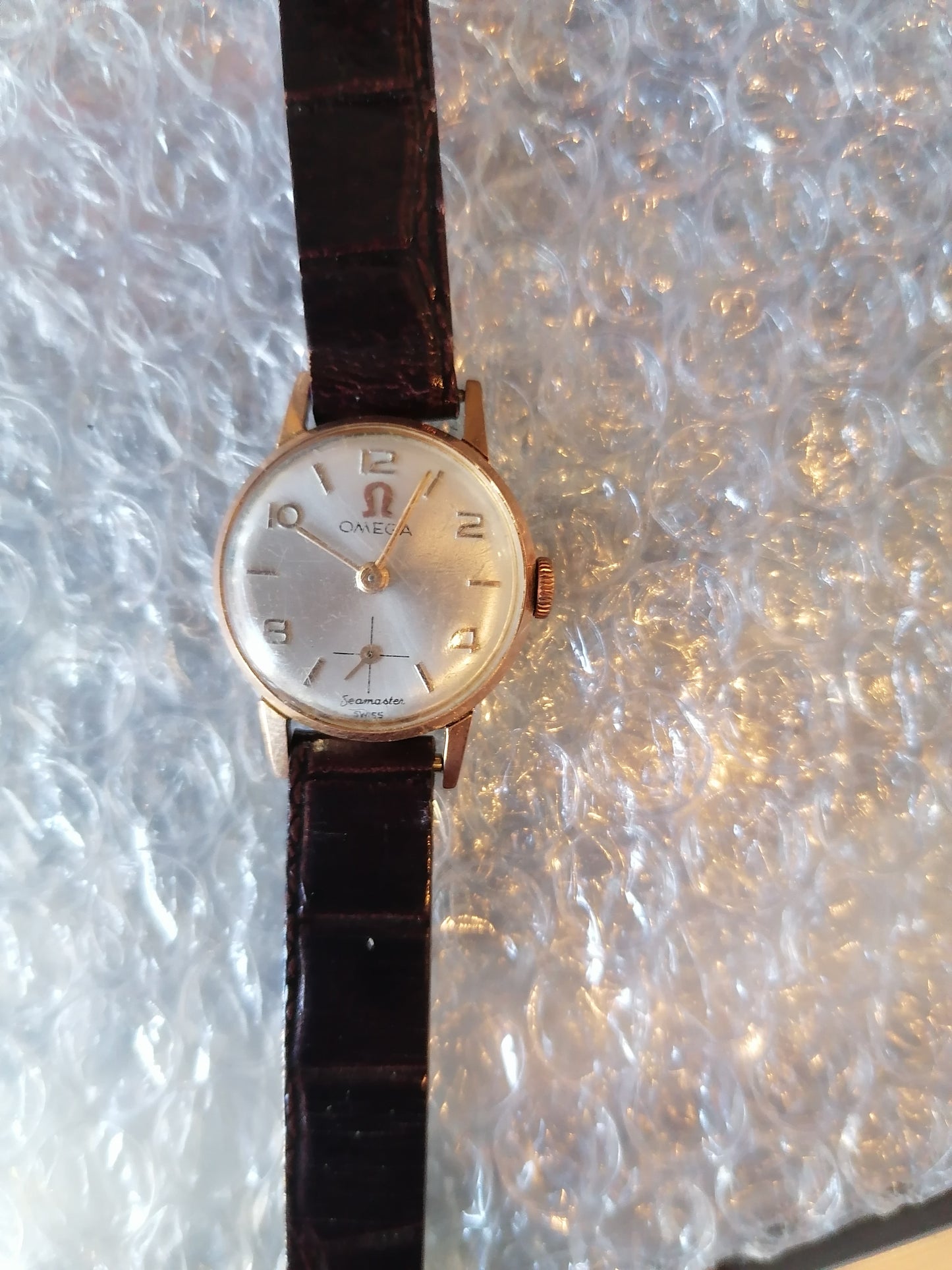 Omega Classic Vintage en Oro Rosa de 18KT Cal. 269 - Antiques Bazaar Ensenada