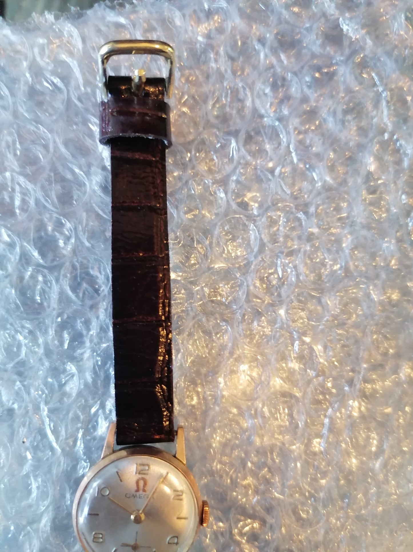 Omega Classic Vintage en Oro Rosa de 18KT Cal. 269 - Antiques Bazaar Ensenada