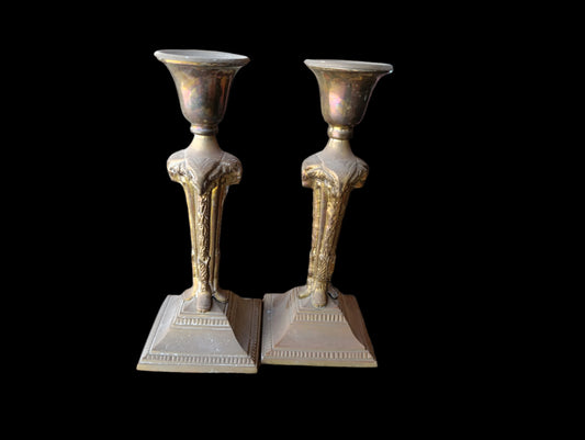 Portavelas Vintage de Latón con Cabezas de Carnero | Diseño Elegante y Clásico