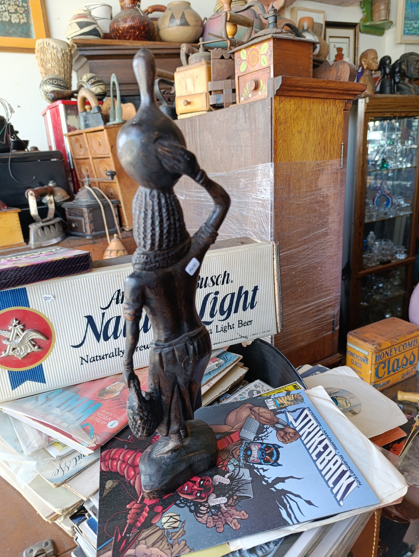 Estatua Africana de Madera | Campesina con Canasto en la Cabeza