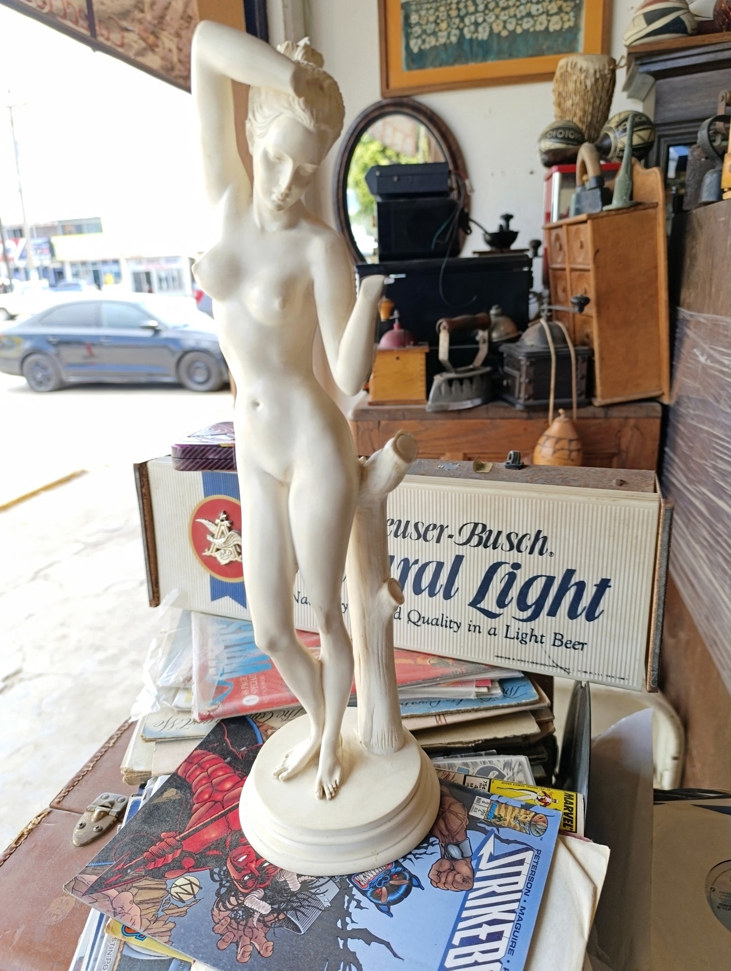 Pequeña Escultura de Alabastro Estilo Griego | Mujer Desnuda Clásica