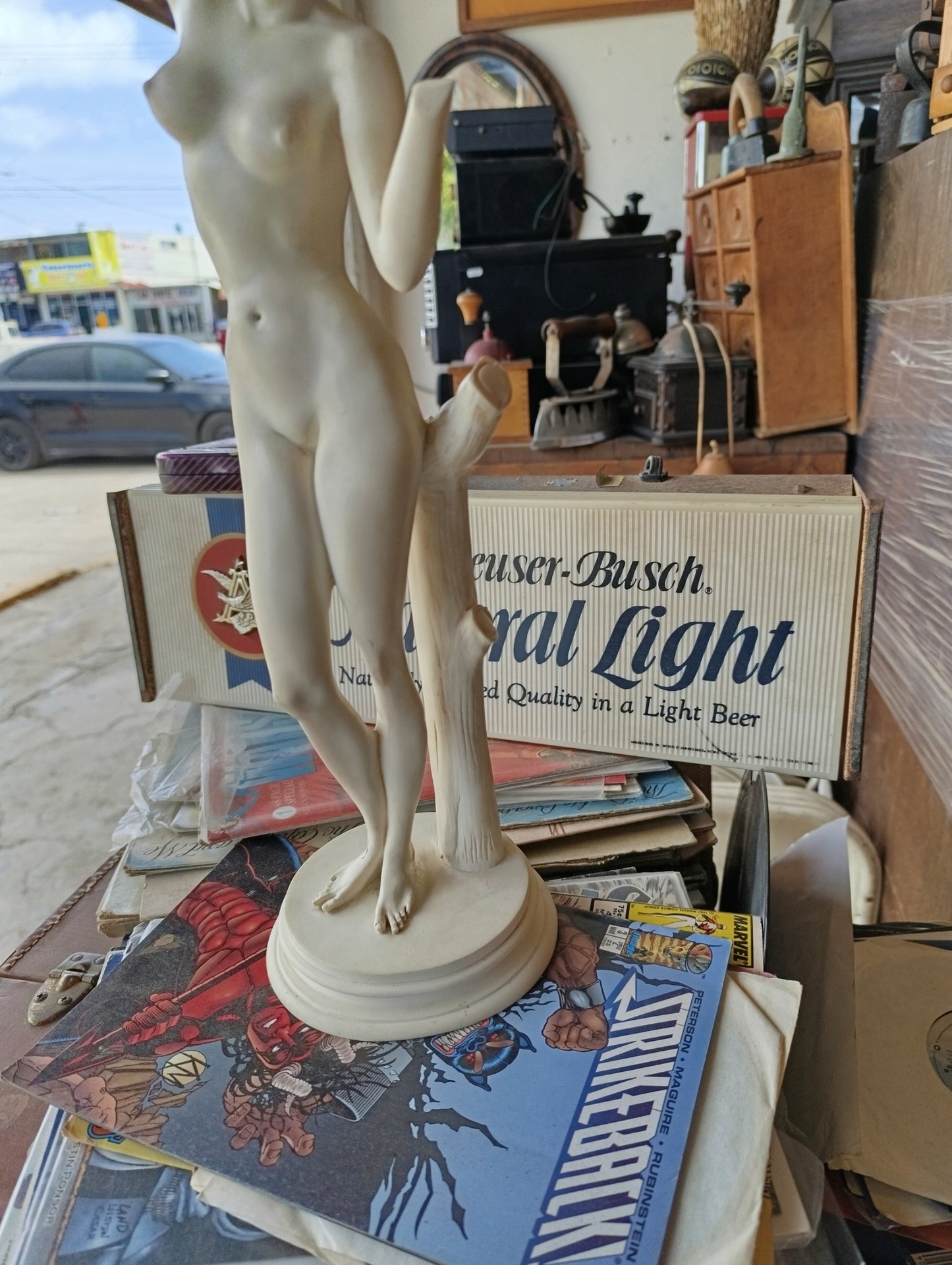 Pequeña Escultura de Alabastro Estilo Griego | Mujer Desnuda Clásica