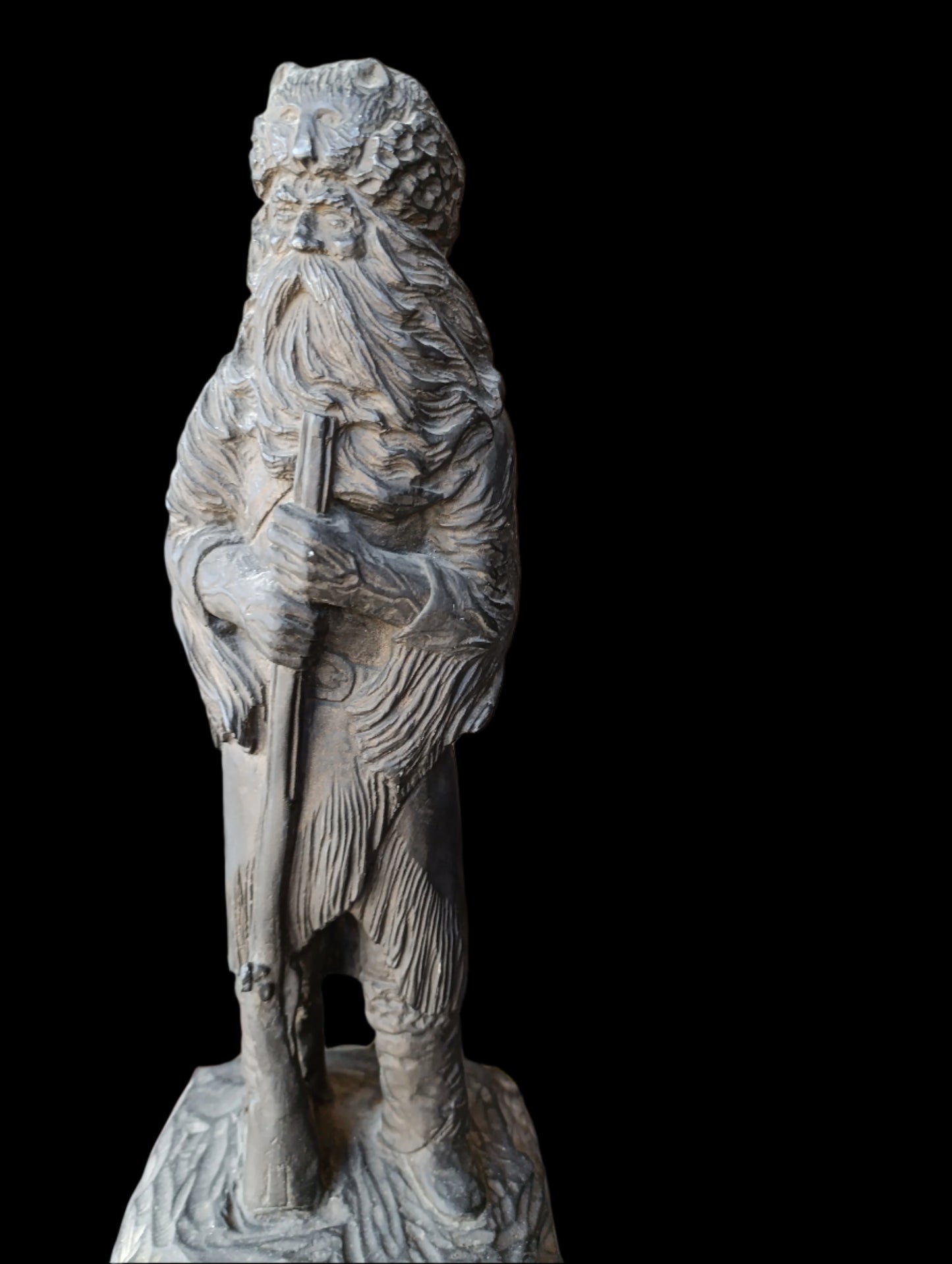 Escultura de Madera de Cazador Barbudo | Arte Rústico y Tradicional