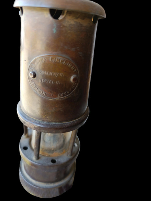 Lámpara Minera de Latón E. Thomas & Williams Cambrian 1981 | Linterna de Colección Vintage