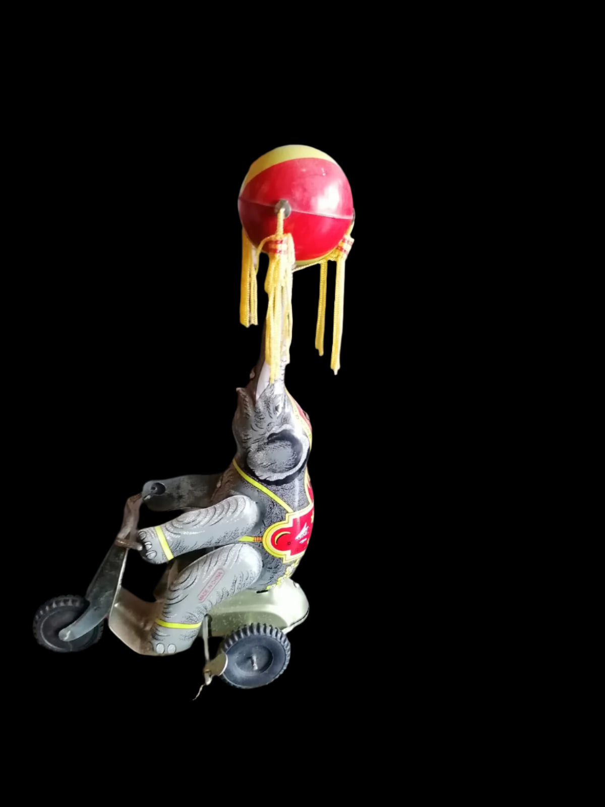 Juguete de elefante de hojalata - Antiques Bazaar Ensenada