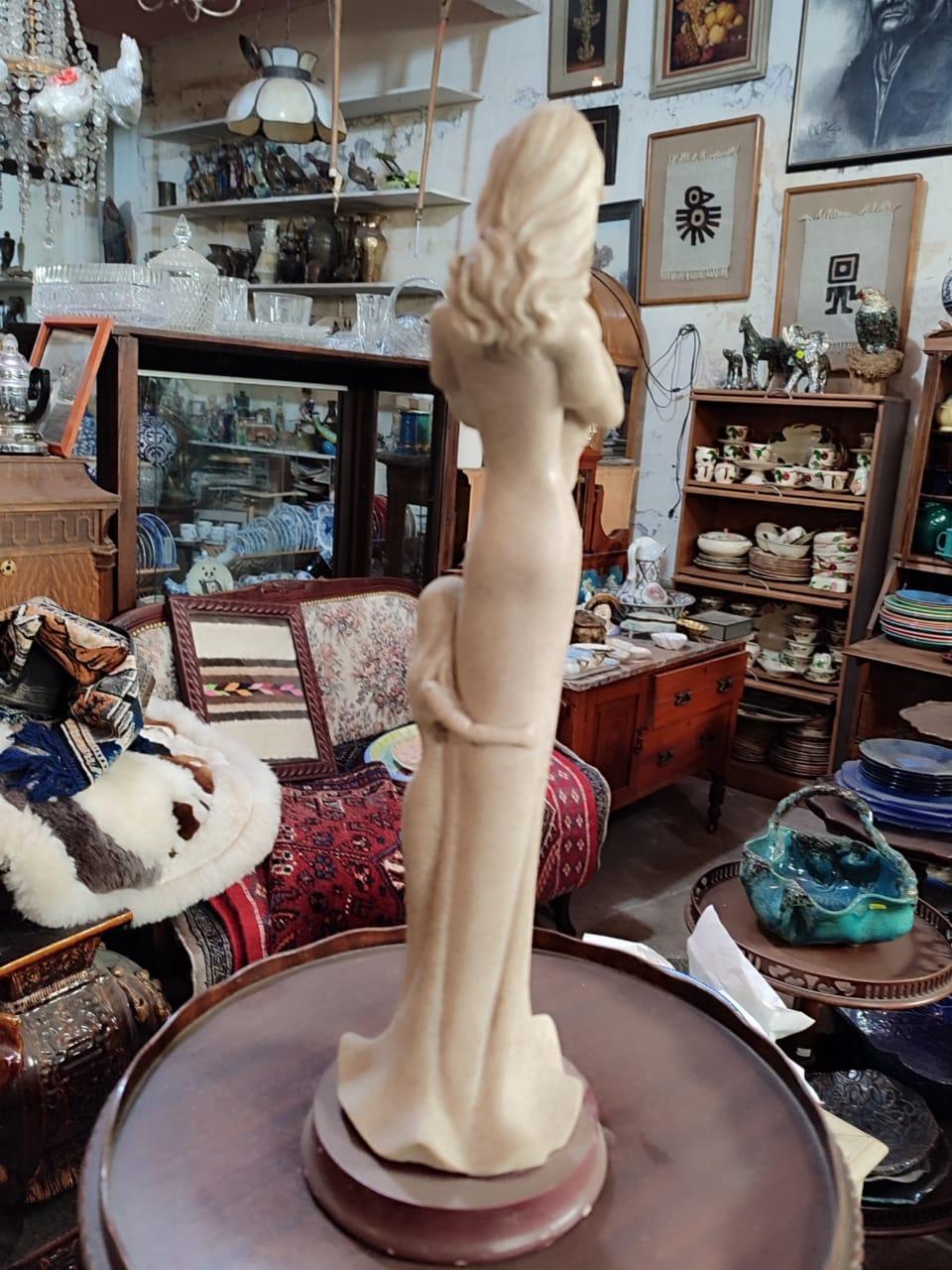 Alabaster Sculpture "mother with children" - Antiques Bazaar Ensenada
